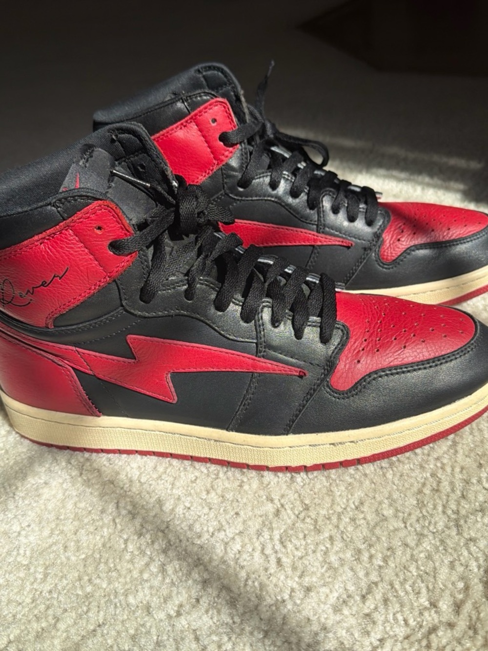 Jordan Men's Black and Red High-Top Sneakers